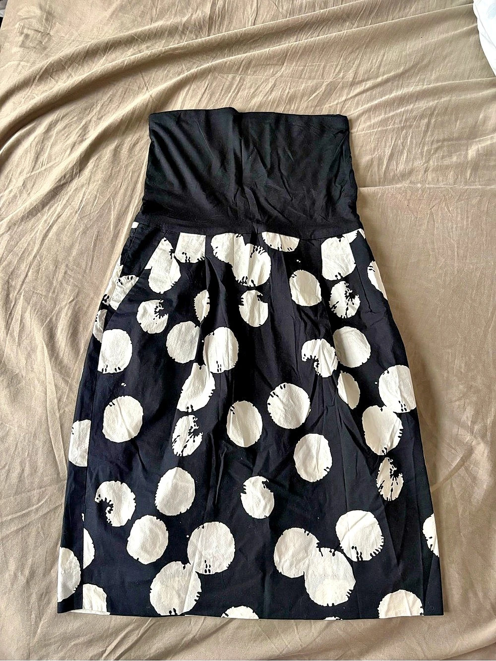 DKNY Polka Dot Mini Skirt in Black & White Size 2 Like New